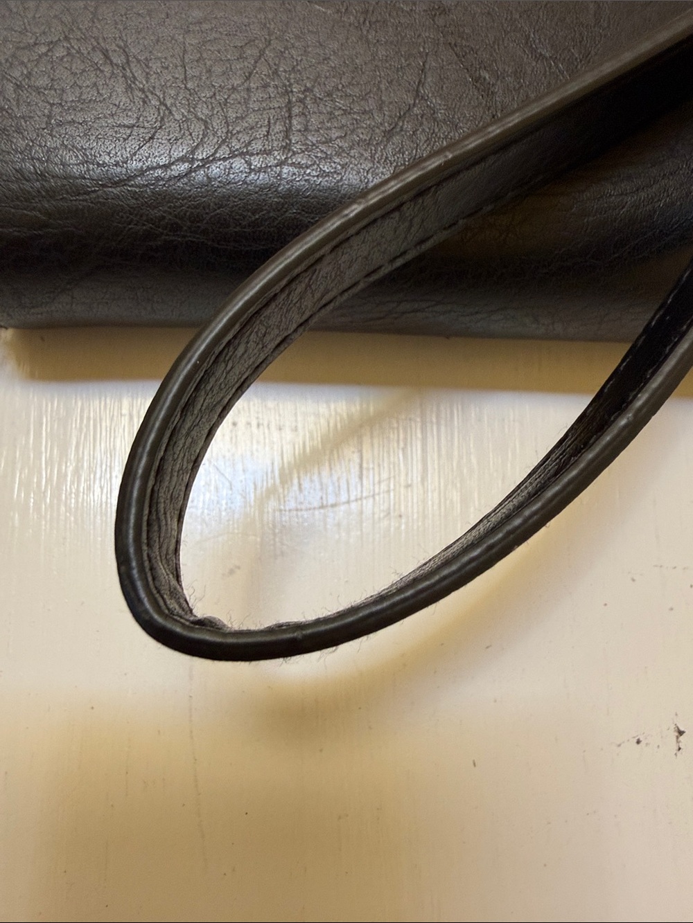 BÉIS "The Travel Wallet" in Black - Discontinued Style (missing xbody strap) - Picture 5 of 5